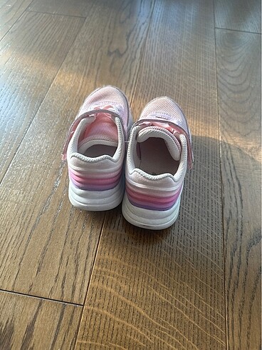 26 Beden orjinal skechers ayakkabı