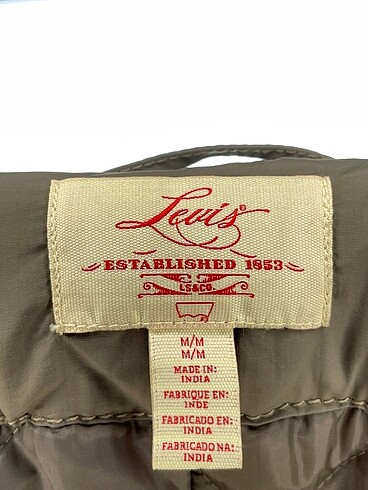 m Beden yeşil Renk Levis Mont %70 İndirimli.
