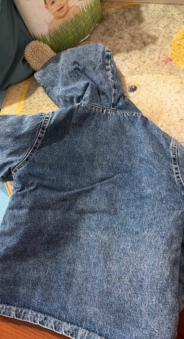 Çocuk Kapüşonlu Kürklü Denim Ceket - Görsel 3