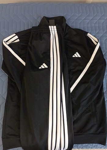 Orjinal Adidas Eşofman takımı