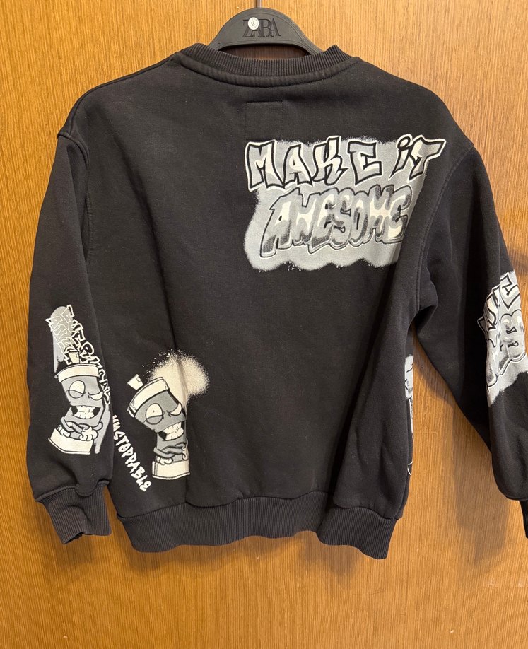 Siyah Baskılı Kapüşonsuz  takım - Görsel 3