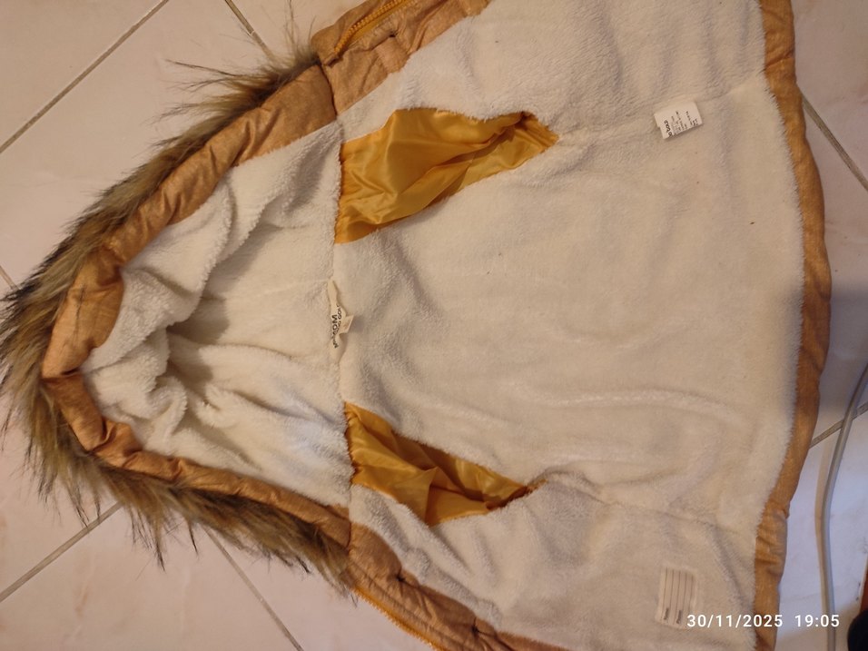 Kürklü Kapüşonlu Erkek Çocuk Kabanı - Görsel 4