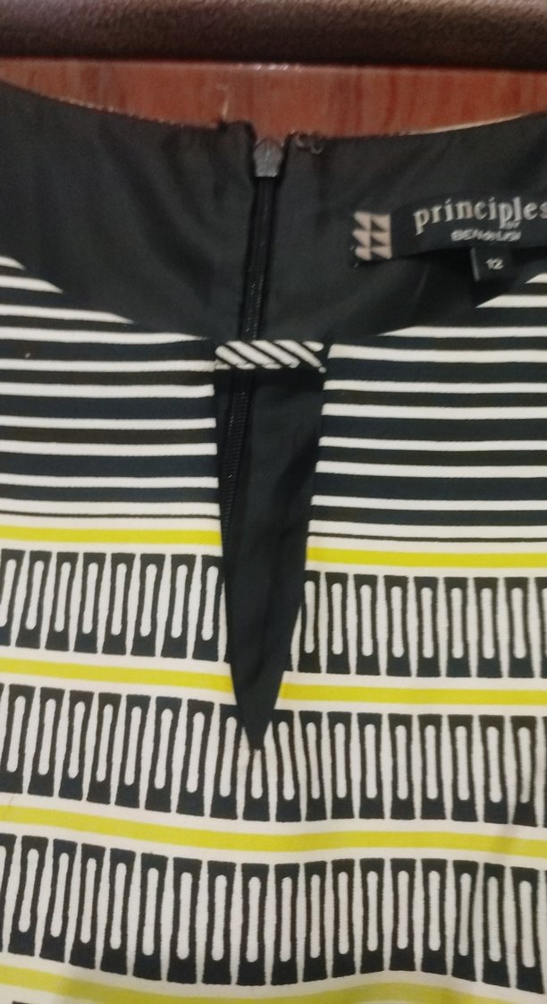 Siyah sarı çizgili elbise - Görsel 5