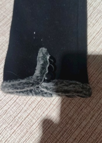 Siyah Kürklü Kadın Eldiveni bir tek - Görsel 2