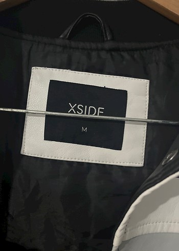 Beyaz Siyah Baskılı Deri Biker Ceket - Görsel 3