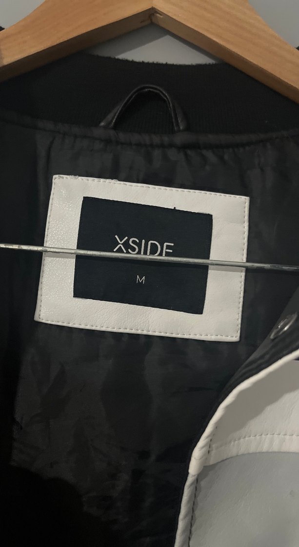 Beyaz Siyah Baskılı Deri Biker Ceket - Görsel 3