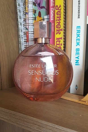 estee lauder sensuous nude parfum