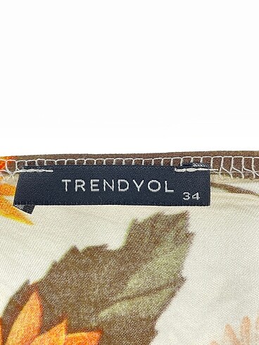 34 Beden çeşitli Renk Trendyol & Milla Mini Üst %70 İndirimli.