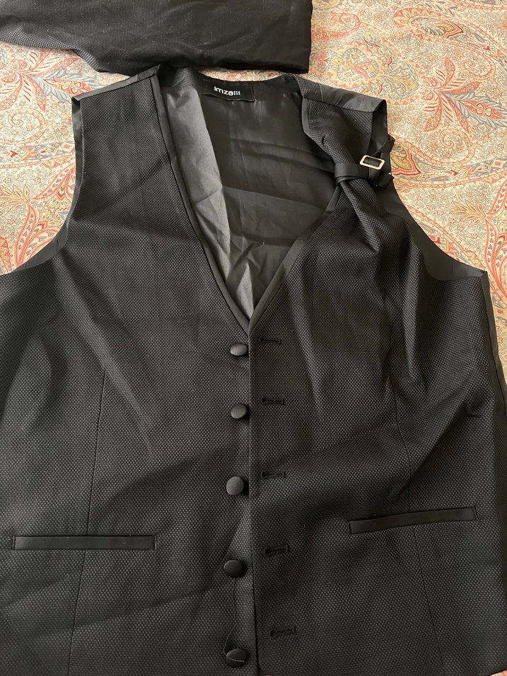 Düğmeli Siyah Yelek ve Beyaz Gömlek pantolon Takımı - Görsel 3