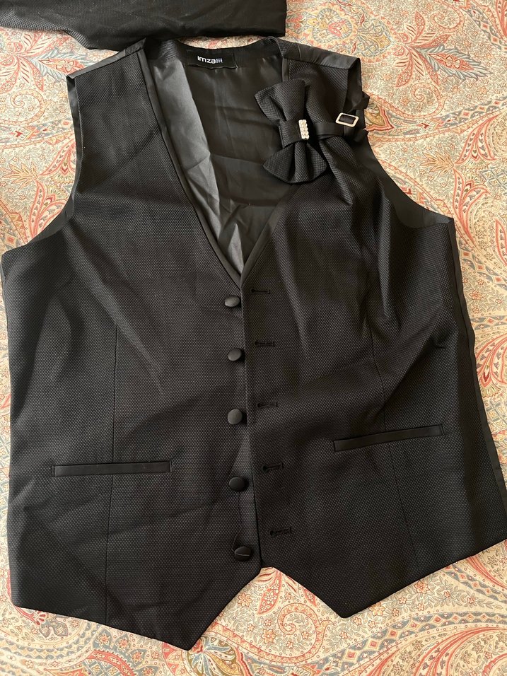 Düğmeli Siyah Yelek ve Beyaz Gömlek pantolon Takımı - Görsel 4