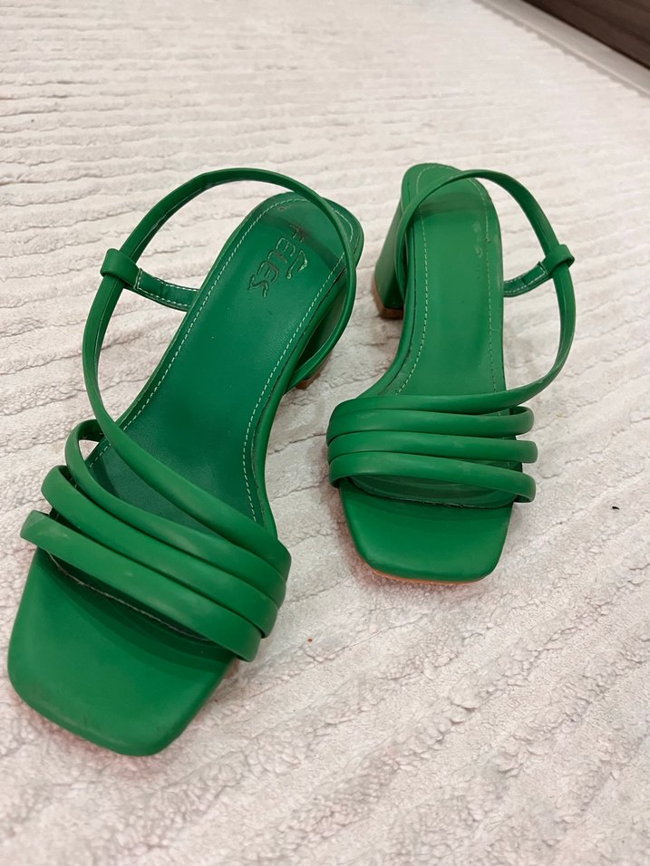 Yeşil Parlak Topuklu Kadın Sandalet - Görsel 2