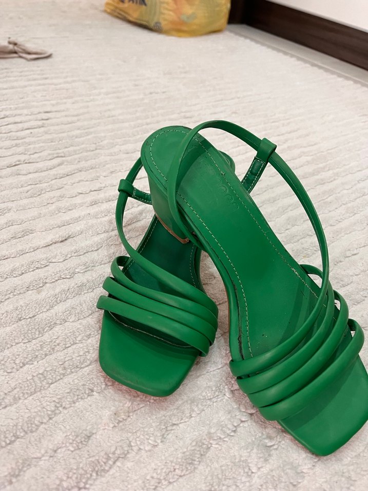 Yeşil Parlak Topuklu Kadın Sandalet - Görsel 4
