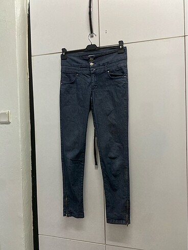 E.L.F Pantolon