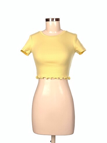 Zara T-shirt %70 İndirimli.