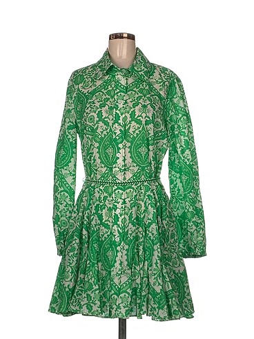 Zara Kısa Elbise %70 İndirimli.