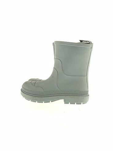 Zara Bot %70 İndirimli.