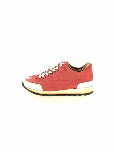 Hermes Spor Ayakkabı %70 İndirimli.