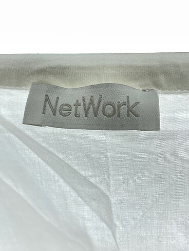 xs Beden beyaz Renk Network Gömlek %70 İndirimli.