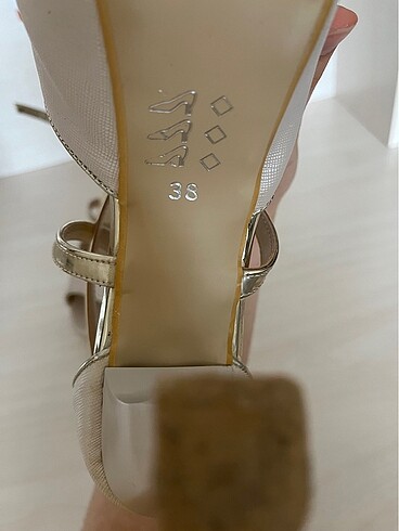 Toz pembe tabandan dolgulu yüksek topuklu ayakkabı - Görsel 6