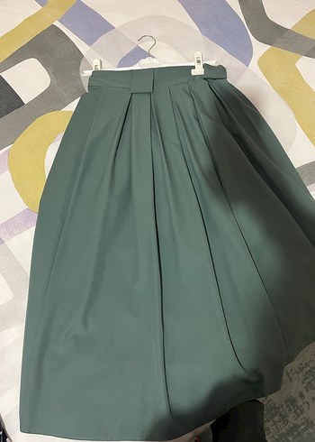 Yeşil Pilili Uzun Kadın Etek - Görsel 2