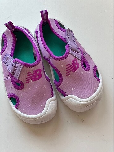 New Balance Sandalet
