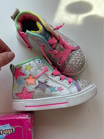 Skechers bot