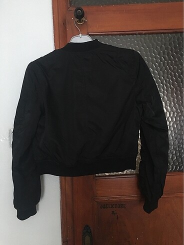 Pull and Bear Kısa ceket