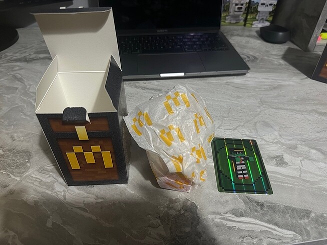 Minecraft Mcdonalds Zombi oyuncak