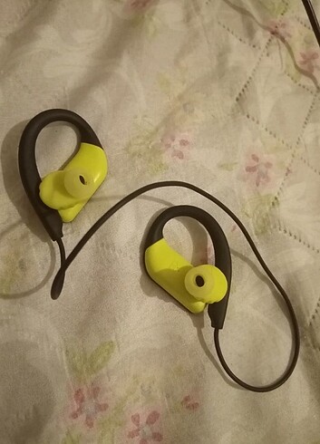 Bluetoothlu kulak içi kulaklık 