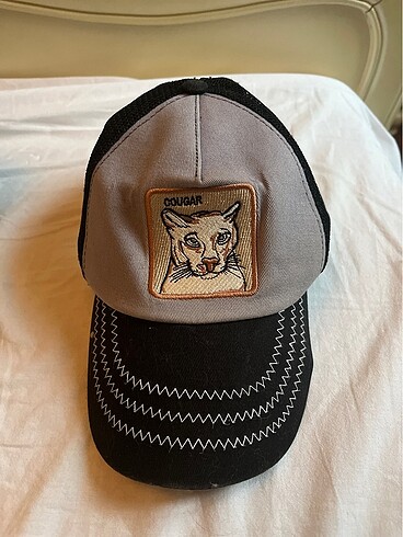 Cougar şapka