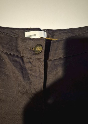 Klasik Şort  Çok İyi Durum - Görsel 3