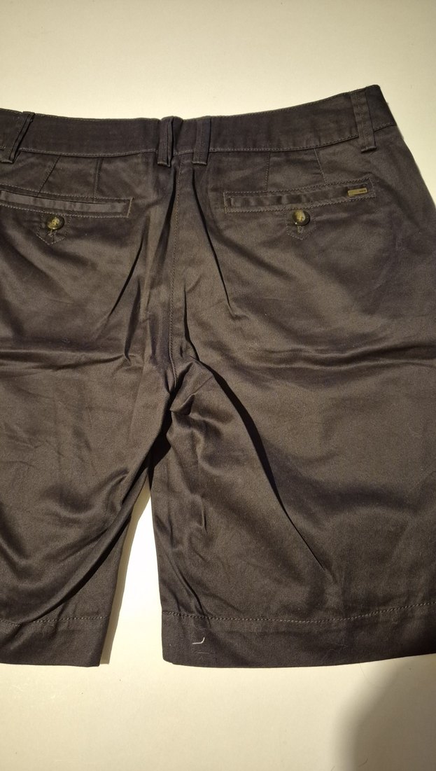 Klasik Şort  Çok İyi Durum - Görsel 4