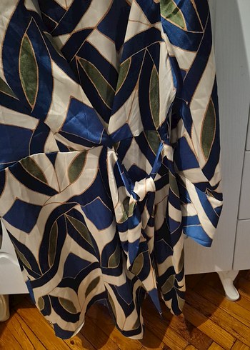 Mavi Batik Desenli elbise - Görsel 3