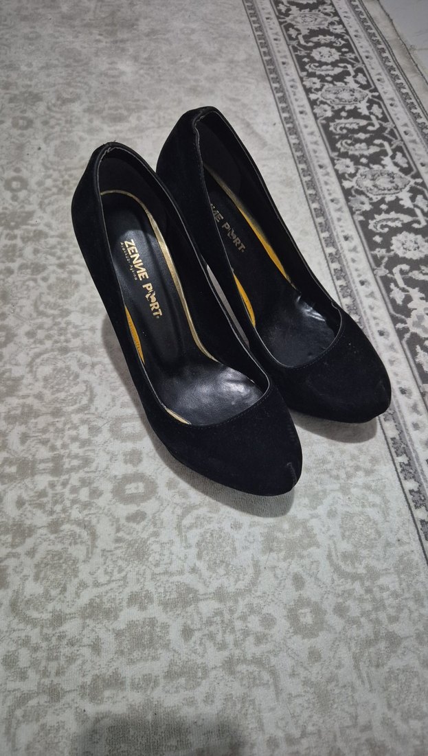 Zenne Parti Siyah Süet Topuklu Ayakkabı  Şık & Zarif - Görsel 2