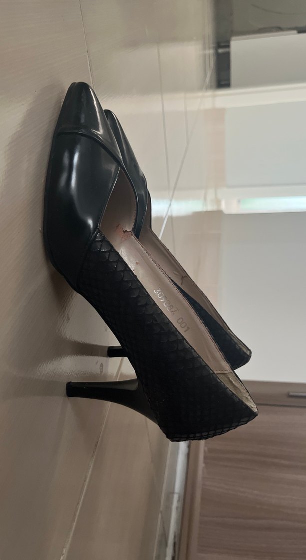 Siyah Yılan Desenli Pilili Stiletto - Görsel 3