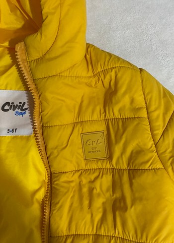 Sarı Kapüşonlu Erkek Çocuk Mont - Görsel 4