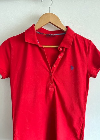 Kırmızı Kadın Yakalı Düğmeli Tişört - Görsel 4