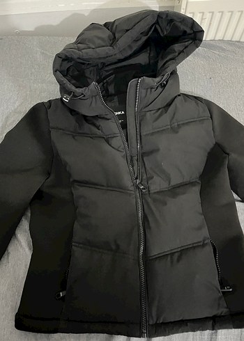 Siyah Fermuarlı Kısa Kadın Mont - Görsel 3