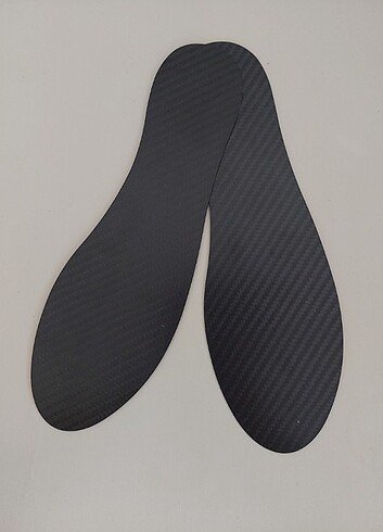 Karbonfiber tabanlık