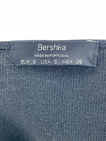 s Beden siyah Renk Bershka Mini Üst %70 İndirimli.