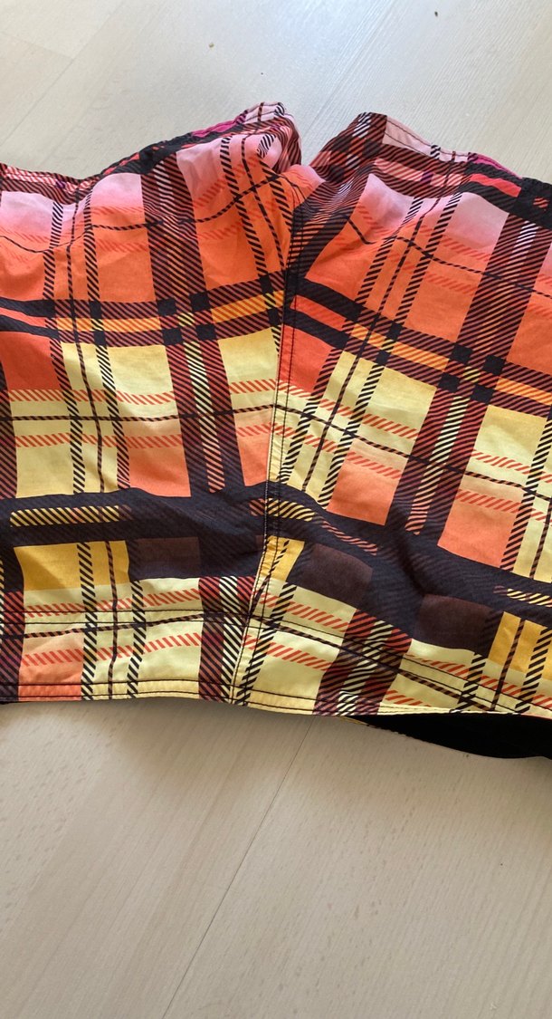 Renkli Ekose Desenli Mini Erkek Şort - Görsel 4