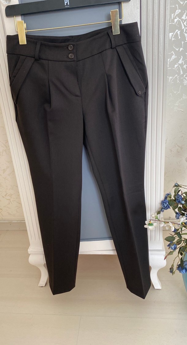 Düğmeli Siyah Kadın Kumaş Pantolon - Görsel 2