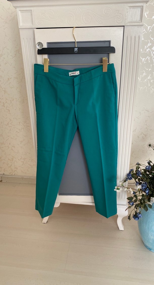 Kadın Yeşil Kumaş Kemerli Pantolon - Görsel 3