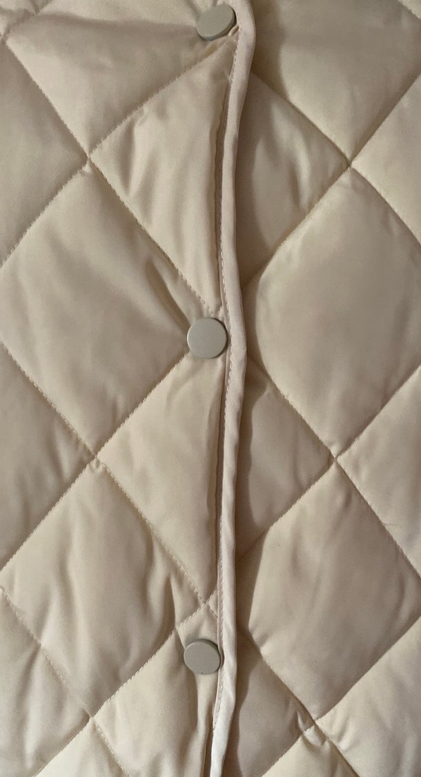 Düğmeli Beyaz Kadın Kışlık Mont - Görsel 2