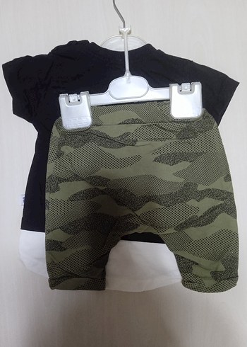 Siyah Baskılı Erkek Çocuk Tişörtü - Görsel 3