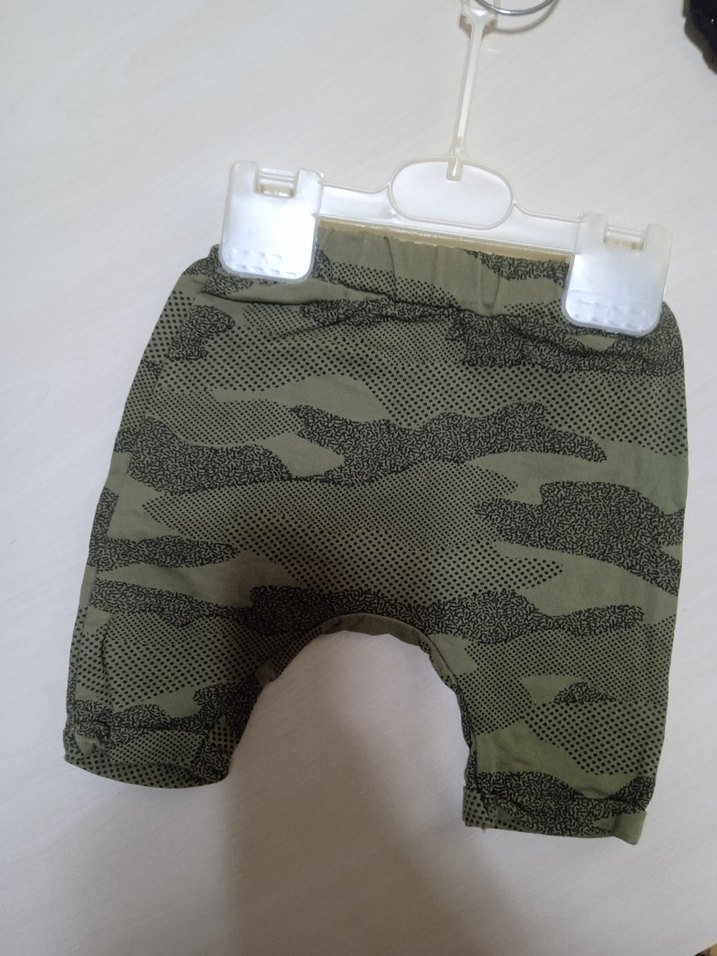 Siyah Baskılı Erkek Çocuk Tişörtü - Görsel 4