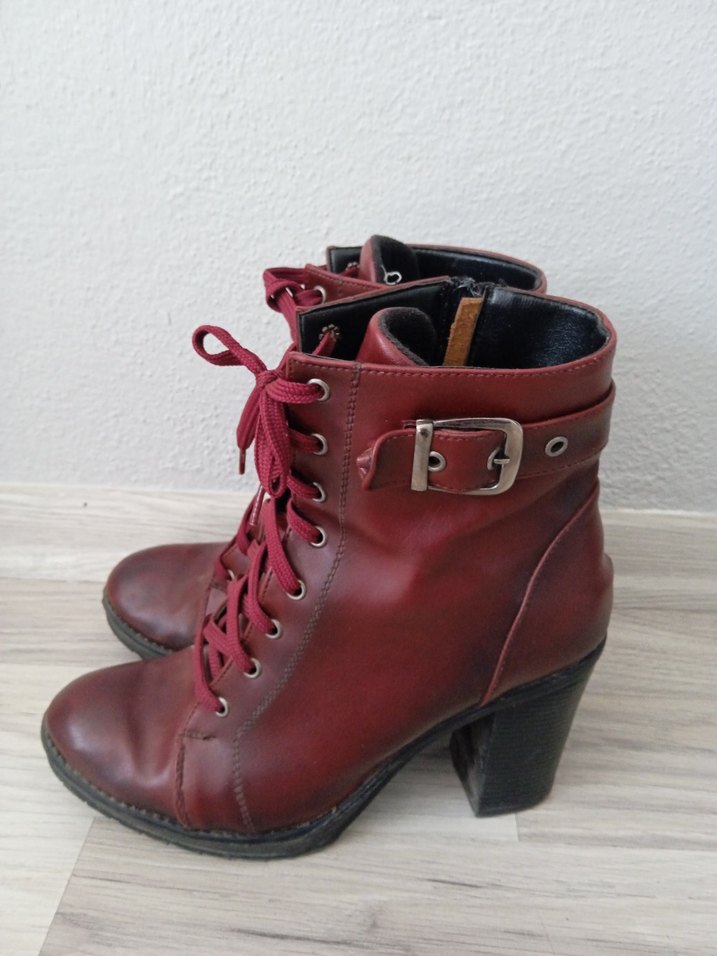 Bordo Deri Tokalı Kadın Bot - Görsel 2