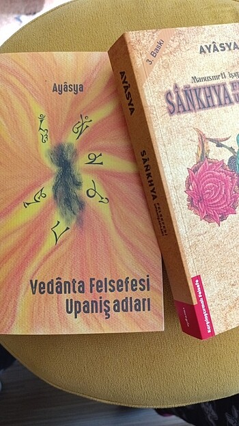 Sankhya ve Vedanta felsefesi Upanişadları 2 li 