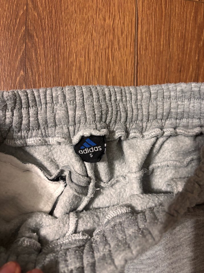 Gri Adidas unisex Rahat Kesim Eşofman Altı - Görsel 2