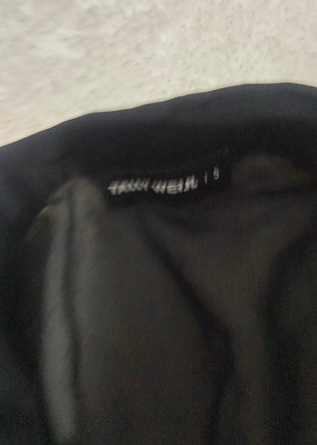 m Beden Drapeli Siyah Yarım Yaka Uzun Kollu Kadın Bluz